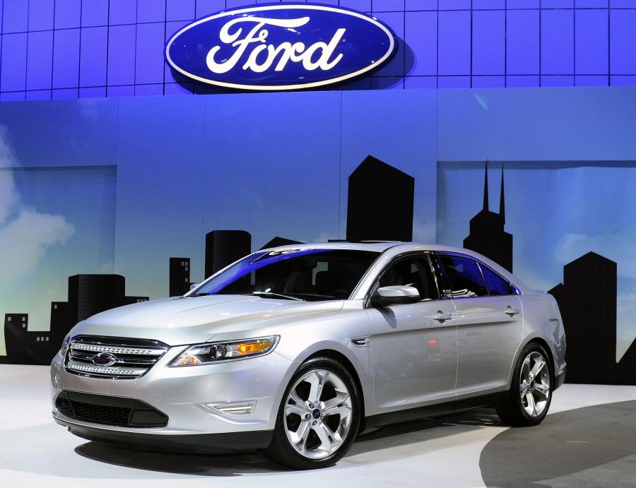  Ford Taurus SHO 2010 года  (фото 209 из 248)